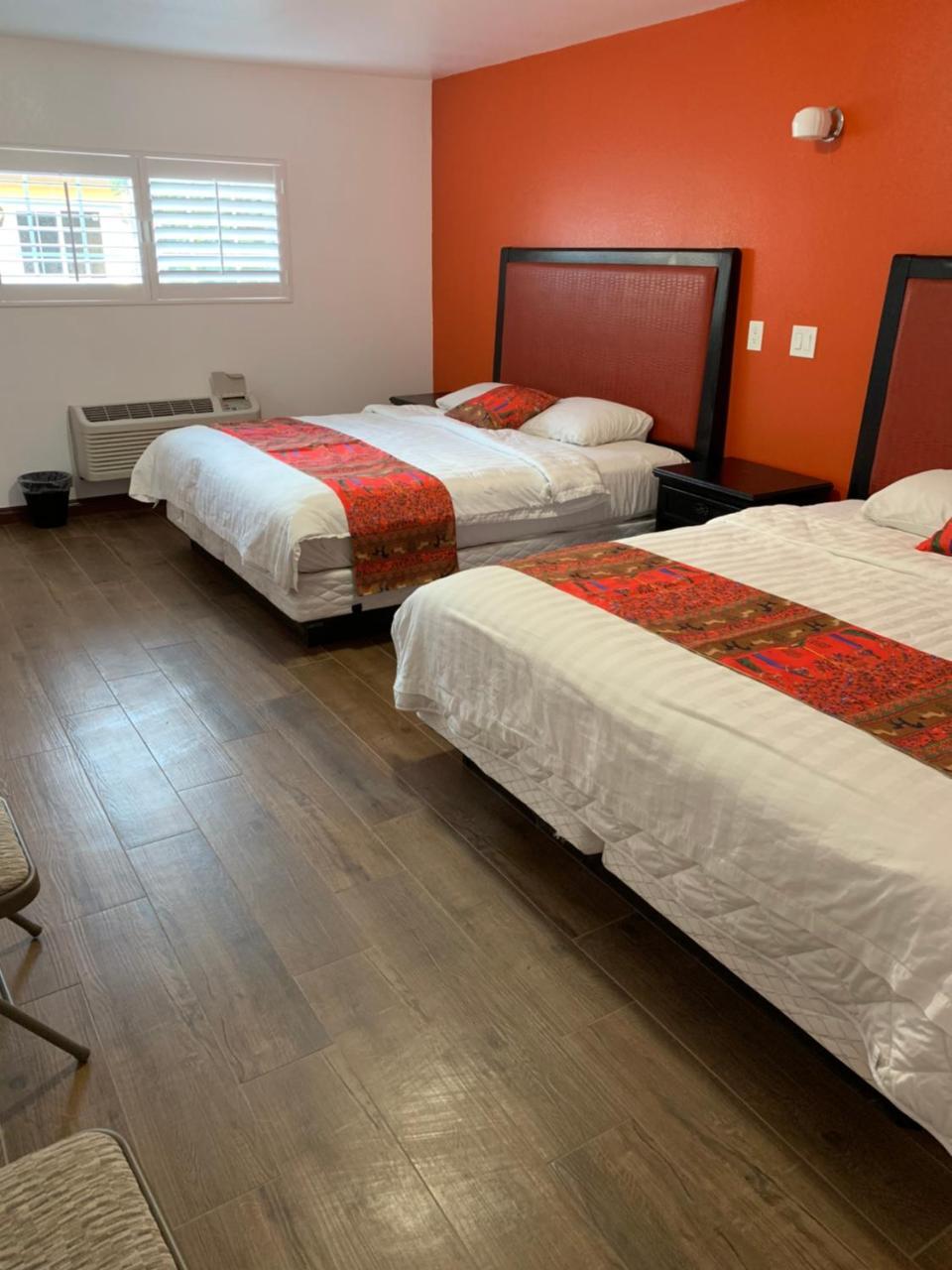 Norwalk Inn & Suites Kültér fotó