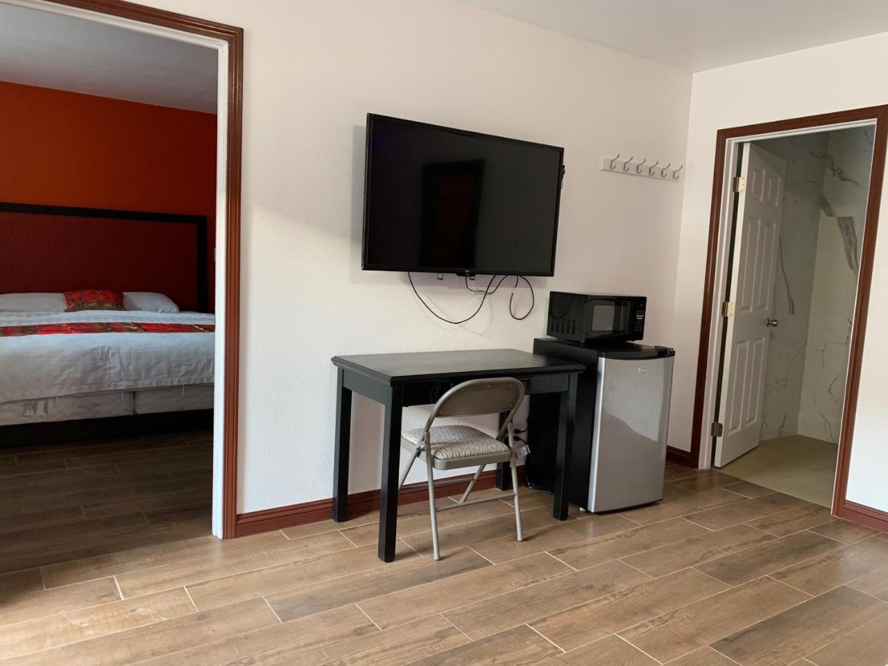 Norwalk Inn & Suites Kültér fotó